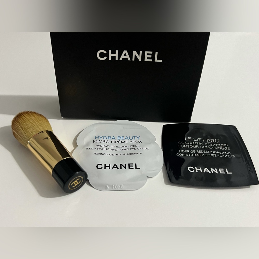 Chanel Makeup Brush